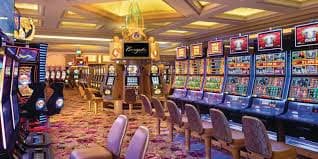 Live dealer roulette table at kembang128 slot with HD studio setup